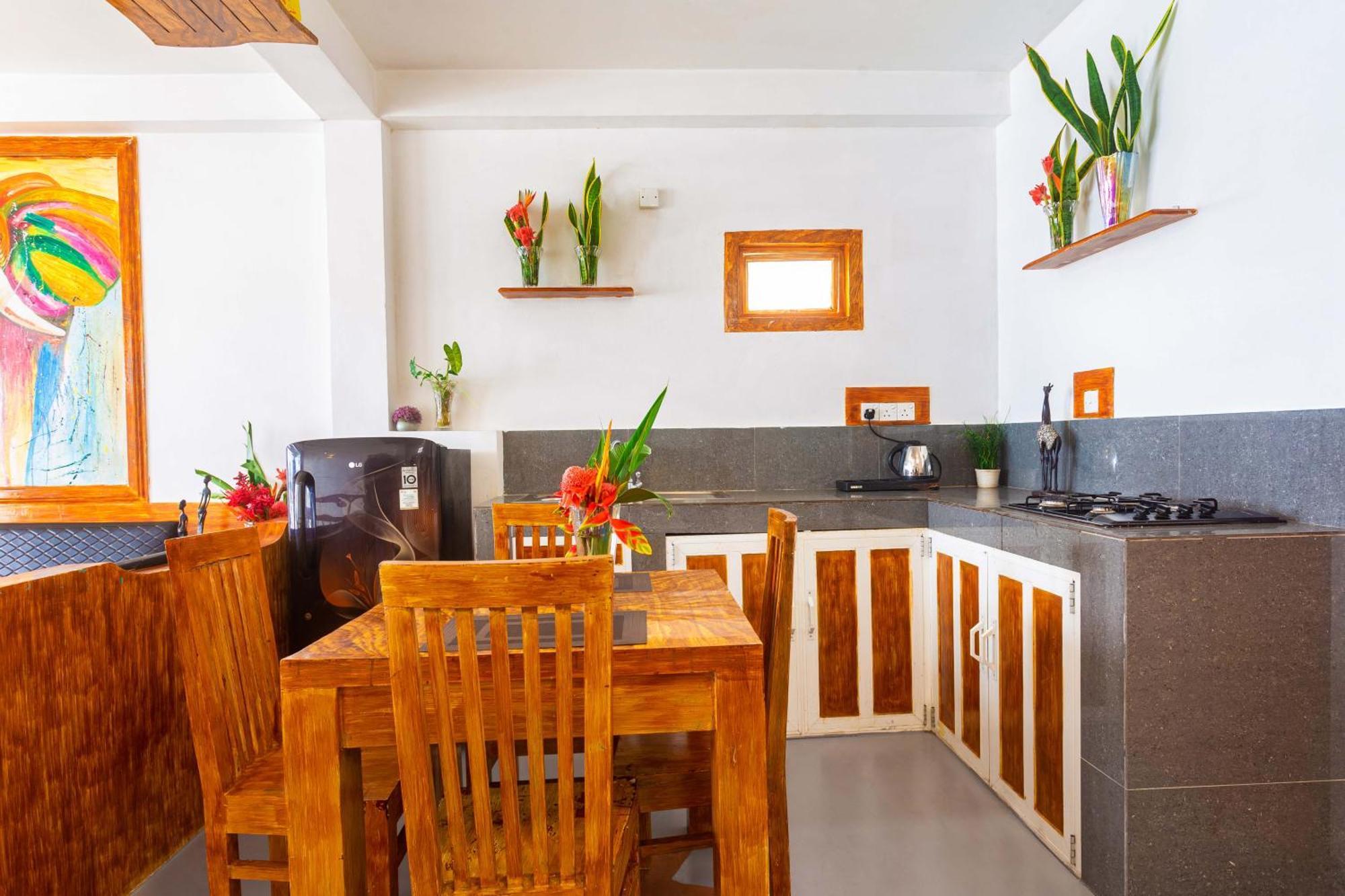 Villa Surf Beach Galle Bagian luar foto