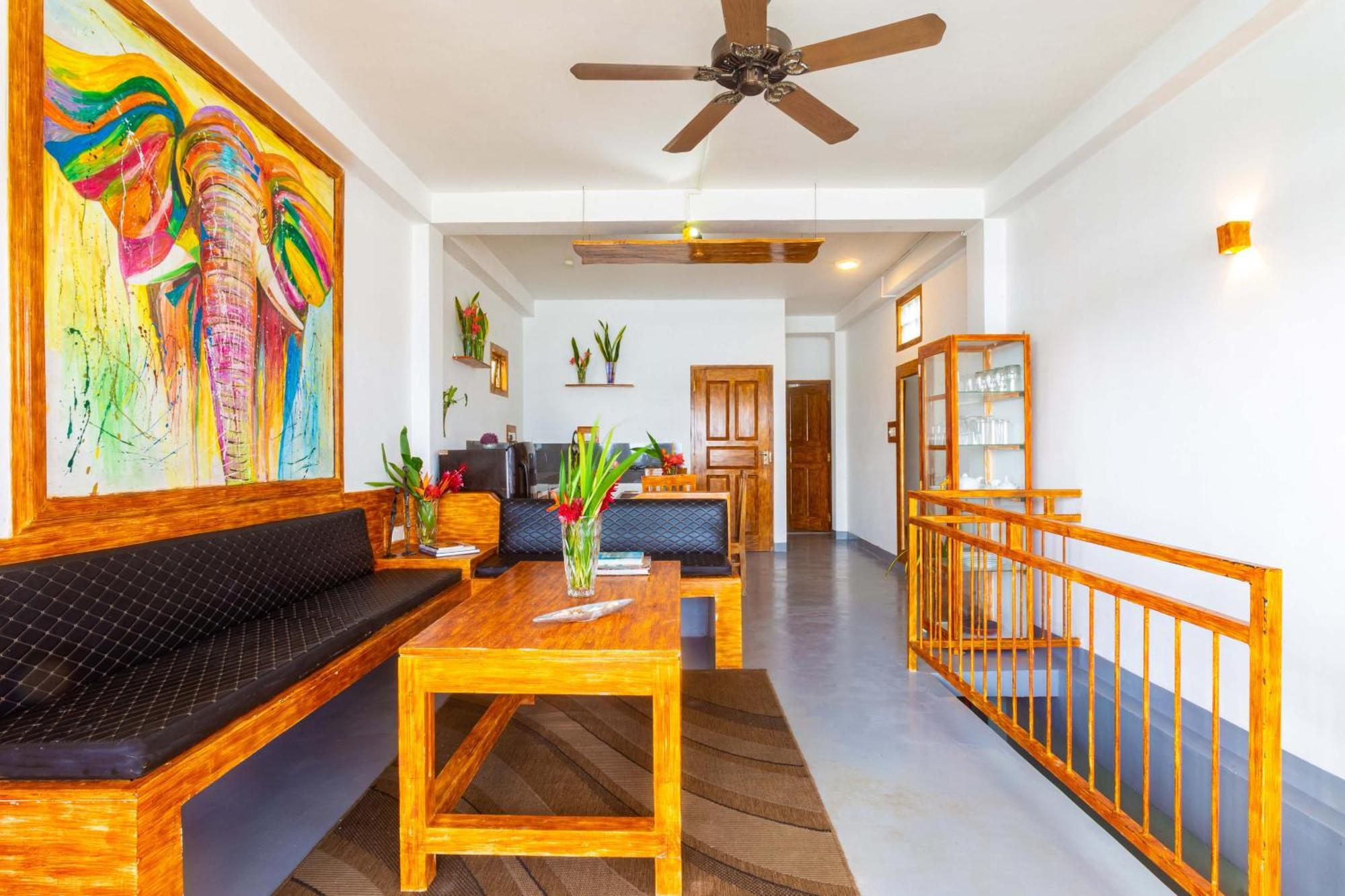 Villa Surf Beach Galle Bagian luar foto