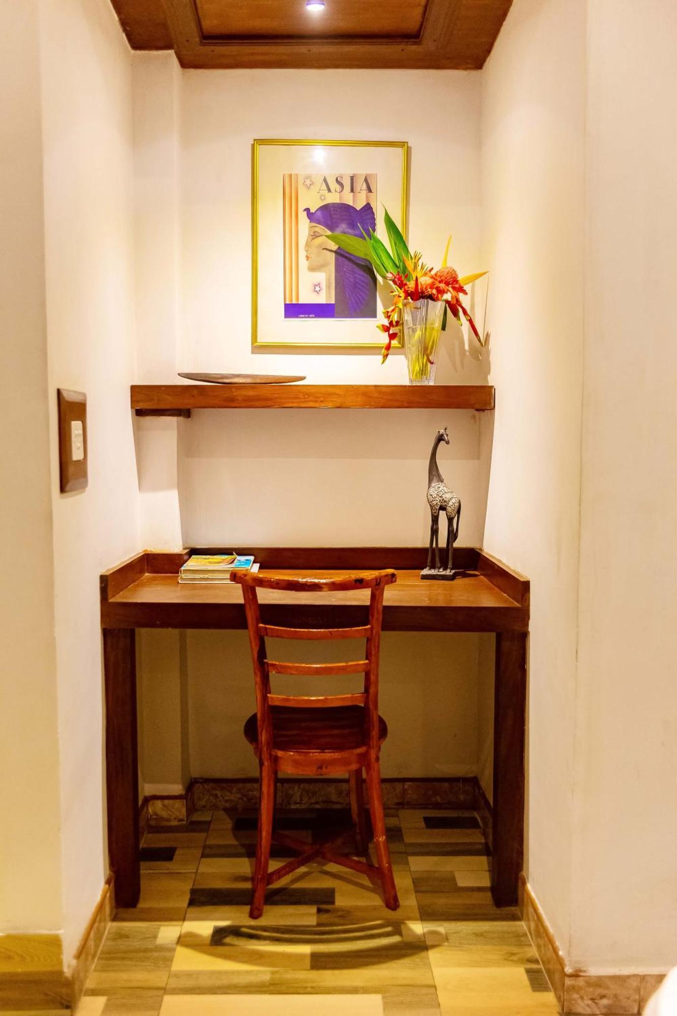 Villa Surf Beach Galle Bagian luar foto